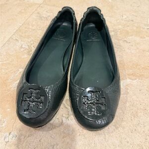Tory Burch Minnie Travel Jitney Green Leather Flats
